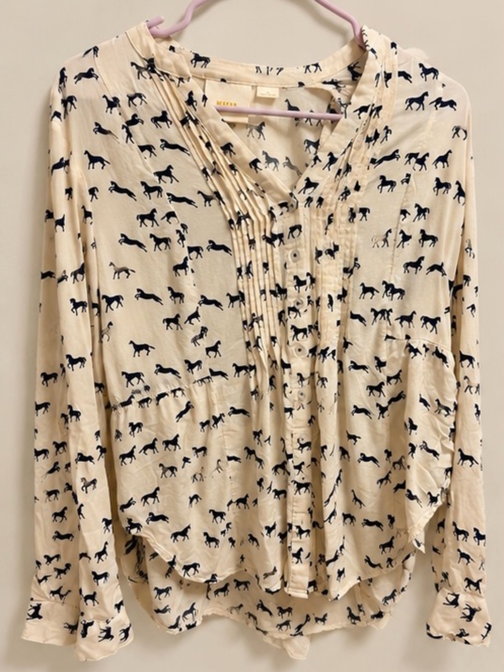 Maeve Anthropologie Horse Print Pintuck Blouse Size 6 Ivory Equestrian